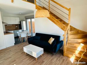 Duplex 3 pièces proche métro Courrouze - parking et terrasse