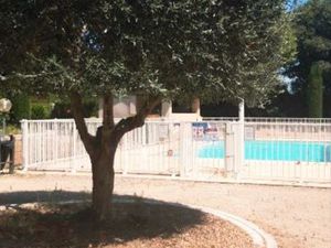 Apt  domaine 2 parking piscine