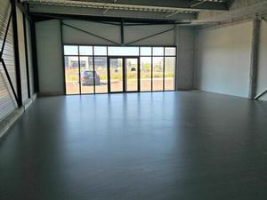 Local pour commerce ou bureaux de 164m2