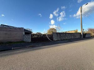 Terrain constructible viabilisé à vendre