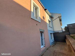Immeuble 244 m² SAINT BERTHEVIN