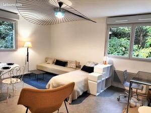 Location d'un magnifique studio meublé  secteur Tête d'Or / Universités Lyon 1 + INSA  à q