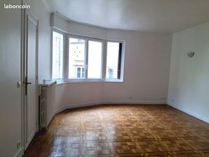Rue Bixio - Paris 7ème - T1 42 74m²