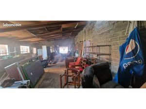 Hangar 190m2 bon état