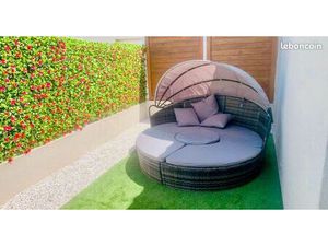 T3 Meublé d’exception – Dernier Étage – 2 Terrasses de 17 m² chacune – Parking privé – La 