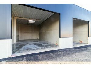 Surface industrielle à louer à Rue de Mettet 111 Florennes (VBD61676)