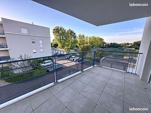 Appartement T3 67m² + garage + parking