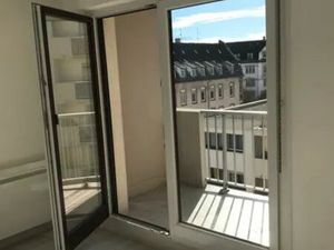 T3 Stg 67000 Lumineux Calme Balcon