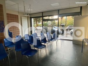 Local commercial 80 m²