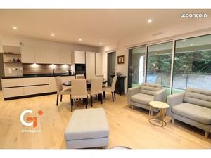 Appartement 3 pièces 77 m²