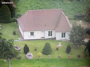 Maison dans le bourg de Neuilly le Vendin