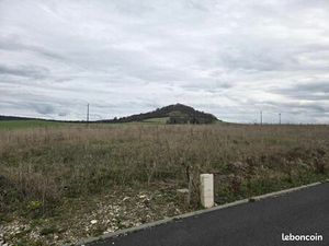 Terrain 760 m² Mesnieres En Bray