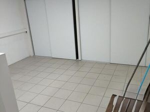 Local commercial 338 m² Montbizot