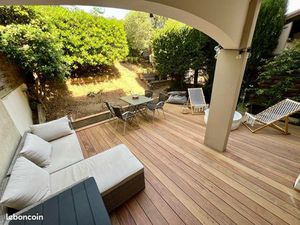 Studio avec terrasse la croix Valmer