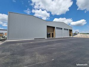 Local commercial 526 m²