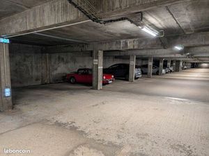 Place de Parking Sécurisée à Rambouillet