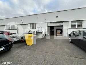 Local d'activité 100 m²