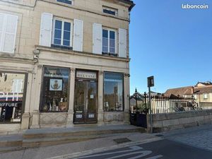 Local commercial bien situé