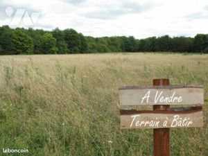 Terrain 3000 m² ST MEEN LE GRAND