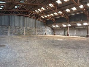 Hangar stockage véhicule à louer