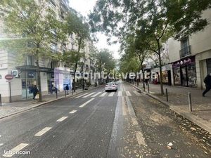 Commerce beauté/coiffure 56 m²