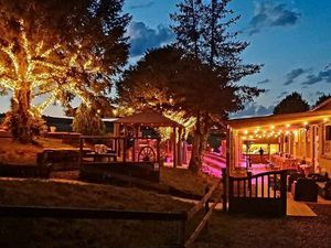 Ecurie bar restaurant maison appartement