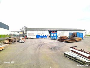 Local 2115 m² Ingré