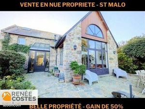 Propriété en Viager 7 pièces 202 m²