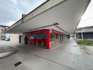 LOCAL tous commerces ou artisanales