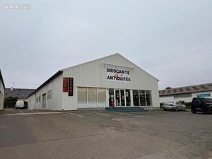Local commercial 630 m²