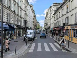 Local commercial 115 m²