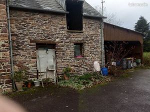 PROPRIETE INDEPENDANTE DE 2 ha30 avec atelier de transformation