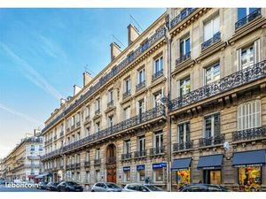 Restaurant 51 m² PARIS