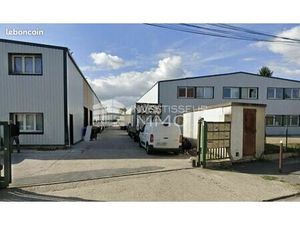 Local d'activité 200 m²