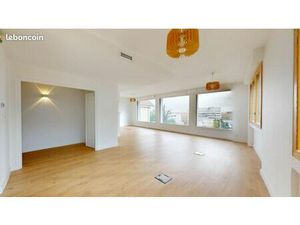 Maison 4 pièces 233 m²