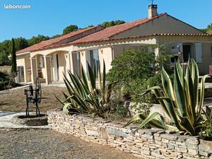 Deux villas + piscine + double garage 40 m2 sur terrain de 2194 m2