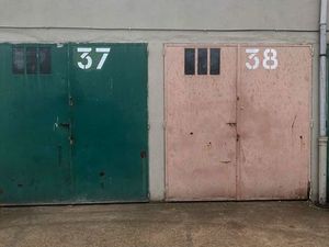 Local 45 m2 romaiville 5 mn porte de bagnolet