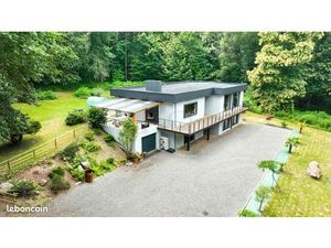 Maison 8 pièces 248 m²