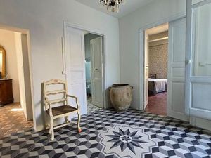 Appartement 6 pièces 180 m²