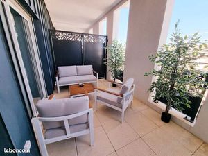 Bel appartement 55m2 terrasse parking