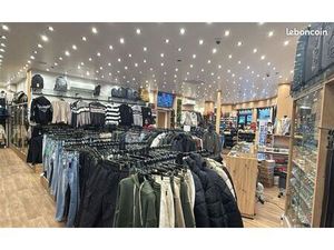 Local commercial 246 m² PARIS