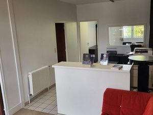 Bureaux - Local professionnel - 106 m2 + 101m2 de sous-sol
