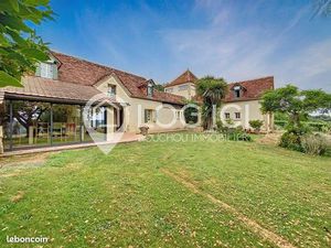 Propriété 8 pièces 220 m²