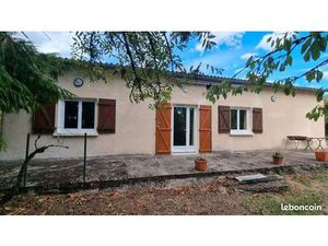 Hangar 315 m2 incluant t3 90m2 sur 2000 de terrainr