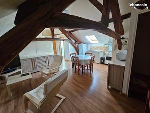 Grand studio à Toury