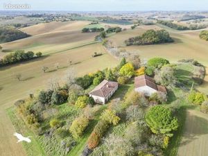 Ferme 8 pièces 320 m²