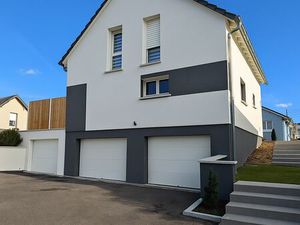 Maison récente 2012 – 107 m² habitables – Grand sous-sol complet 131 m² – 3 garages – Terr