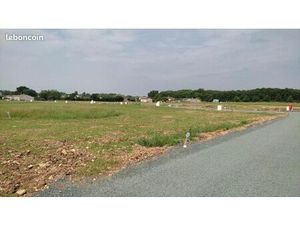 Terrain 343 m² Aiffres