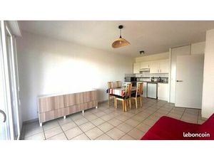 T2 MEUBLÉ 41 m² – TERRASSE + PARKING – BAYONNE (Allées Dr Robert Lafon)