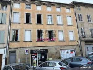 Immeuble 349 m² Carpentras